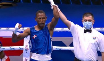 Dominicano De la Cruz aseguró medalla de bronce en Campeonato Mundial de Boxeo Bulgaria 2021