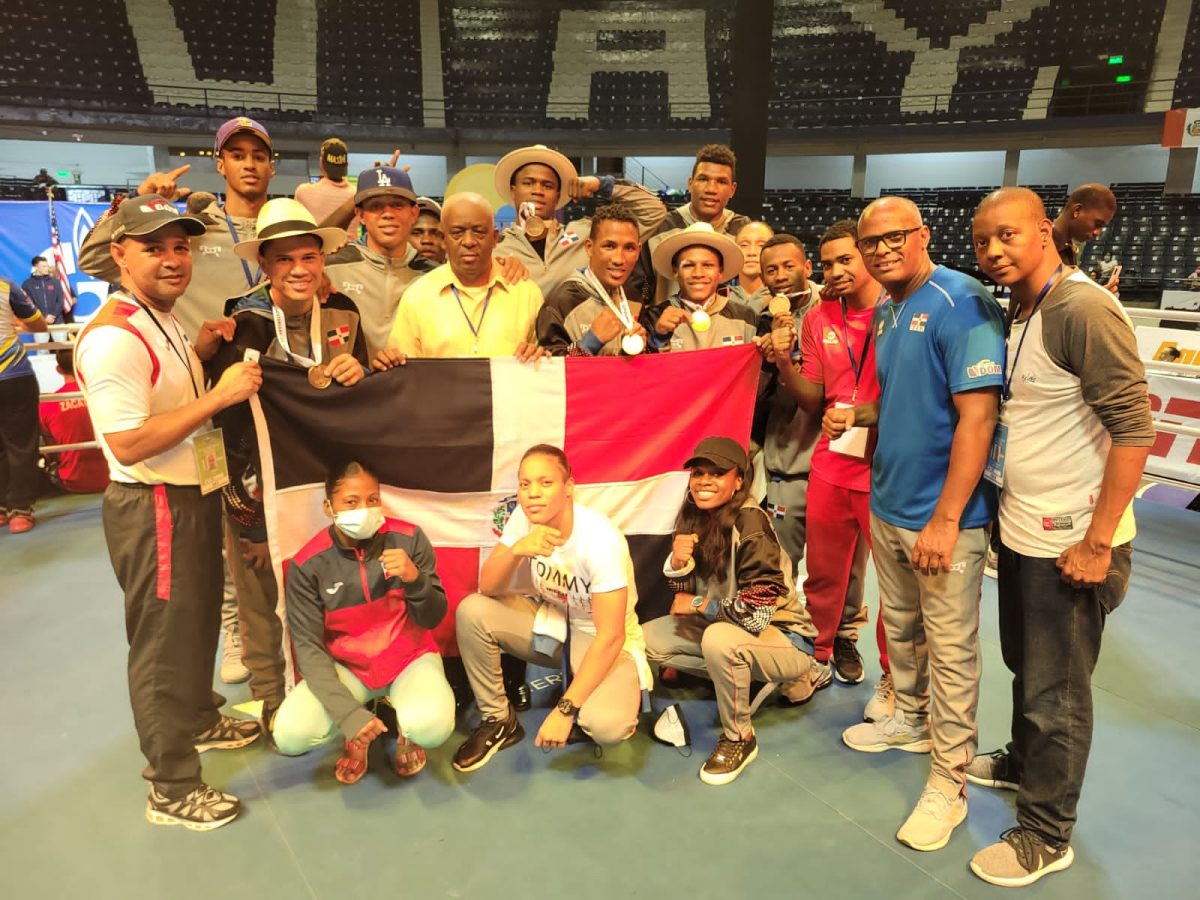 Marte y De la Cruz ganan medallas de oro en Campeonato Continental Boxeo Ecuador