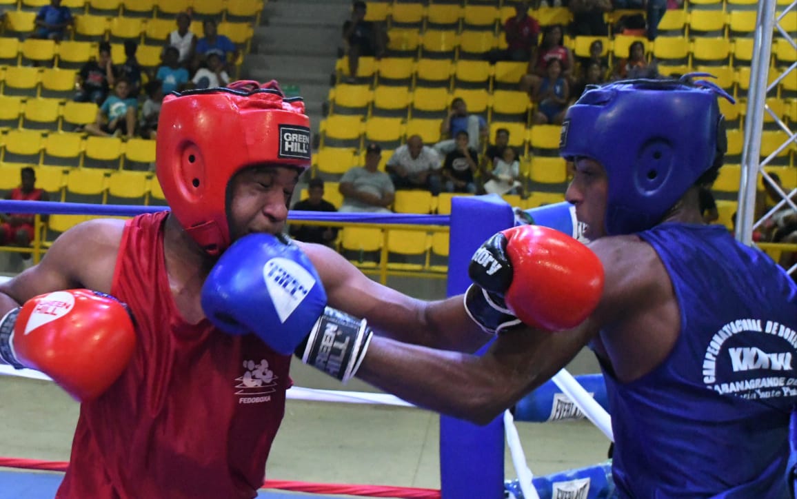 Distrito impone el orden en el inicio del Campeonato Nacional de Boxeo juvenil