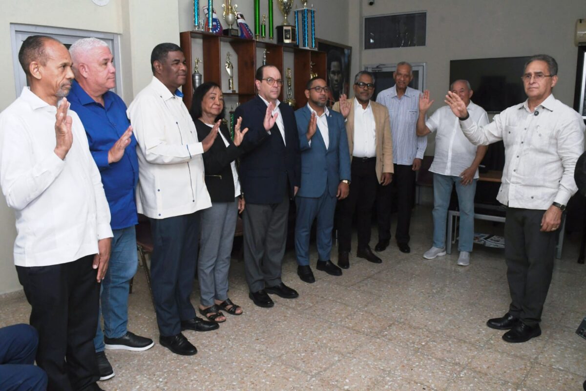 Anuncian Torneo Nacional Élite de Boxeo; Franklin De la Mota, juramentado presidente del Comité Organizador